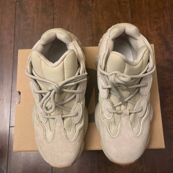 Yeezy 500 Stone - SZ 8 - Picture 2 of 6